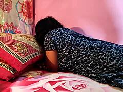 Video porno indiano fatto in casa con audio hindi