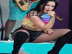 Samling af Demi Lovatos' onde øjeblikke i denne samlingsvideo