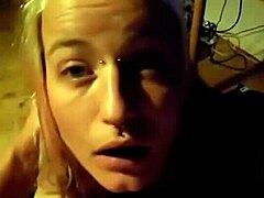 Thuisgemaakte video van mijn onderdanige Nathalie die geslagen en gestraft wordt