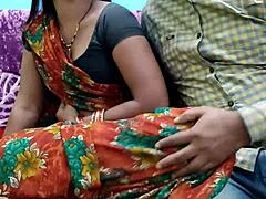 Hindi pige sex video med svoger og hans smukke kone