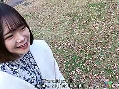 Video porno remaja Jepang menampilkan Ayumi dari Tokyo yang ditumbuk dan menjilat alat kelaminnya