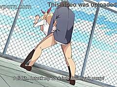 Blond anime-babe nyter offentlig sex utendørs bakfra