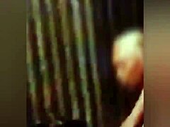 Indyjska gospodyni domowa odsłania swoje duże naturalne piersi w tajnym nagraniu z kamery